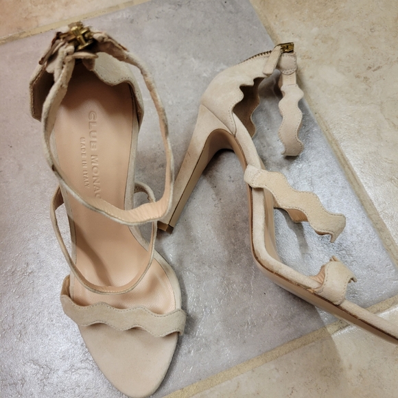 Club monaco heels - Picture 3 of 7